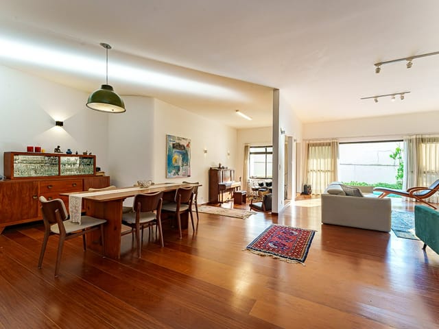 Casa com 586m² 4 quartos e 6 banheiros, à venda, no bairro Vila Tramontano em São Paulo