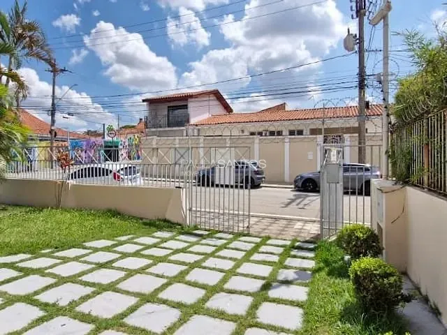 Casa com 300m² 4 quartos e 2 banheiros, à venda, no bairro Vila Trujillo em Sorocaba
