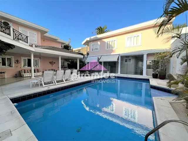 Casa com 720m² 4 quartos e 6 banheiros, à venda, no bairro Jardim das Colinas em São José dos Campos