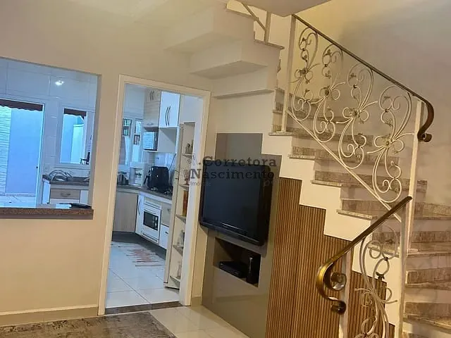 Casa com 160m² 2 quartos e 3 banheiros, à venda, no bairro Jardim Santa Maria em Jacareí
