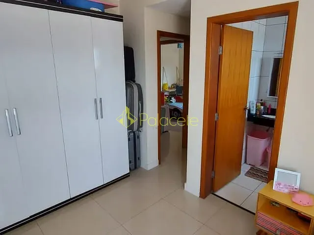 Casa 3 quartos e 5 banheiros, à venda, no bairro Piracangaguá em Taubaté