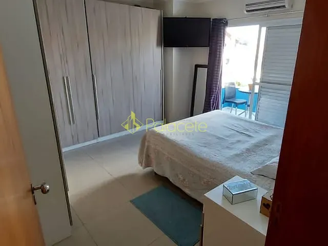 Casa 3 quartos e 5 banheiros, à venda, no bairro Piracangaguá em Taubaté