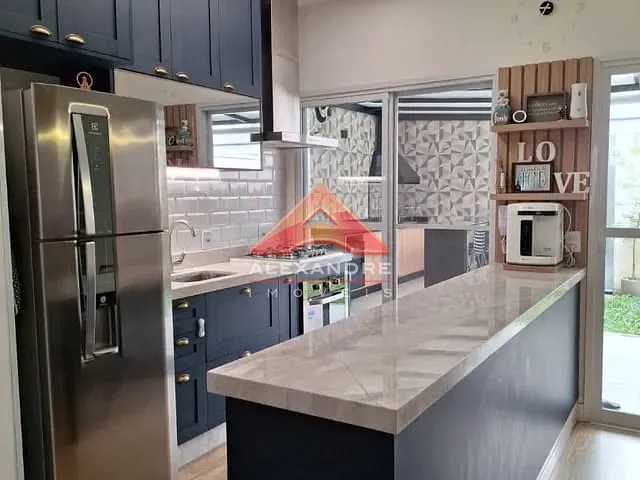 Casa com 148m² 3 quartos e 1 banheiro, à venda, no bairro Urbanova em São José dos Campos