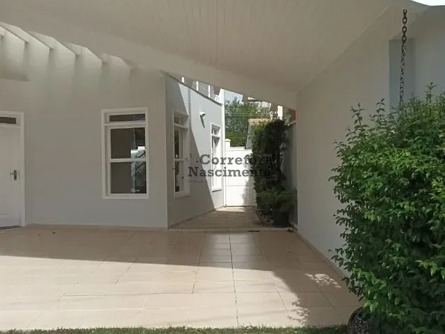 Casa com 360m², para alugar, no bairro Sunset Park em São José dos Campos