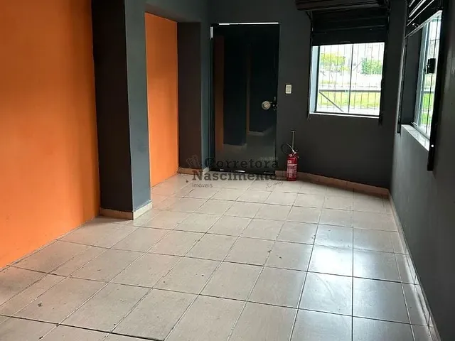 Casa com 154m², para alugar, no bairro Jardim Santa Maria em Jacareí