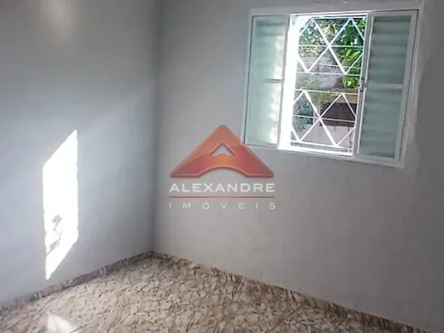 Casa com 148m² 3 quartos e 1 banheiro, à venda, no bairro Vila São Bento em São José dos Campos