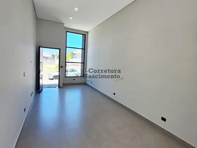 Casa com 212m², à venda, no bairro Jardim Jacinto em Jacareí