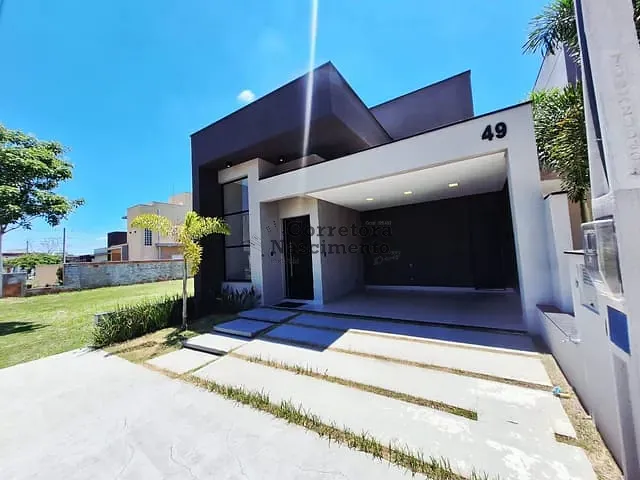 Casa com 212m², à venda, no bairro Jardim Jacinto em Jacareí