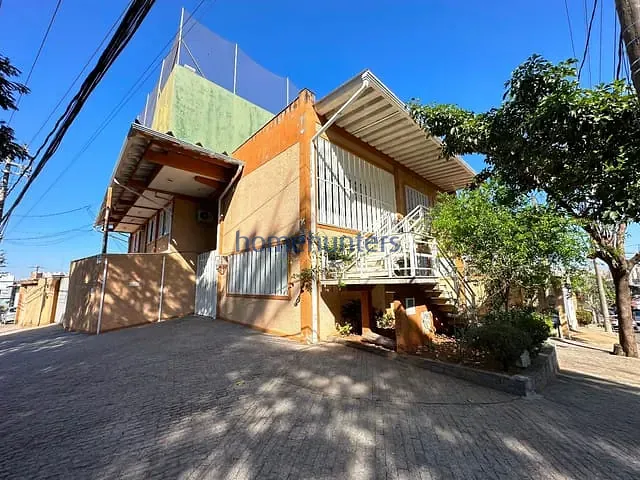 Casa com 470m² 12 quartos e 7 banheiros, à venda ou para alugar, no bairro Nova Campinas em Campinas