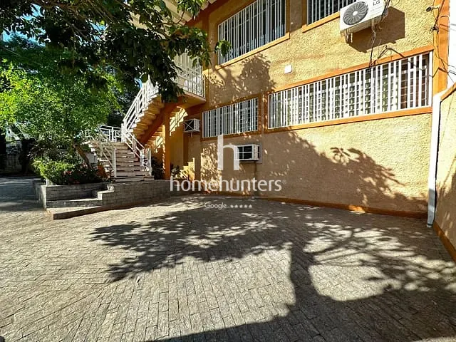 Casa com 470m² 12 quartos e 7 banheiros, à venda ou para alugar, no bairro Nova Campinas em Campinas
