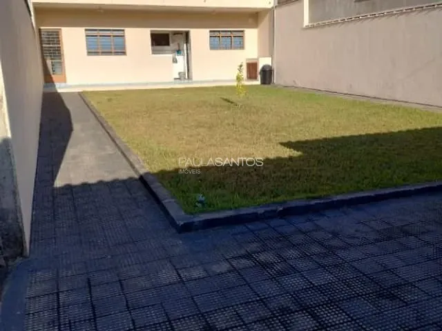 Casa com 500m² 2 quartos e 2 banheiros, à venda, no bairro Parque Três Meninos em Sorocaba