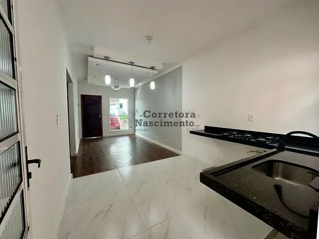 Casa com 66m², à venda, no bairro Jardim Maria Amelia em Jacareí