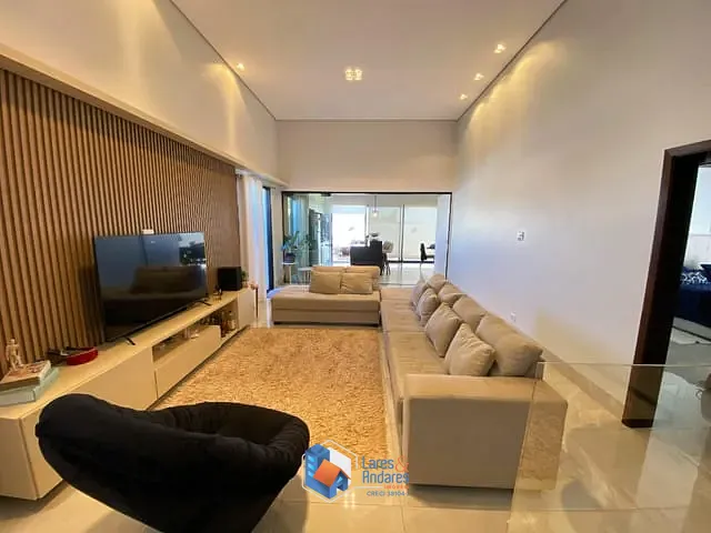 Casa com 364m² 3 quartos e 5 banheiros, à venda, no bairro Vila do Golf em Ribeirão Preto