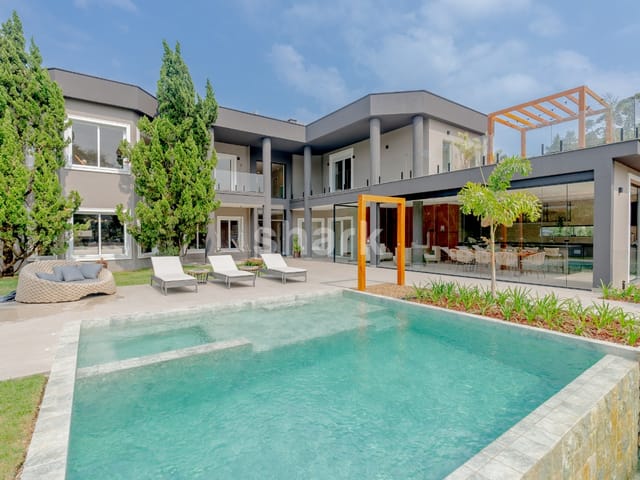 Casa com 1250m² 5 quartos e 7 banheiros, à venda, no bairro Residencial Tamboré em Barueri