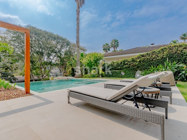 Casa com 1250m² 5 quartos e 7 banheiros, à venda, no bairro Residencial Tamboré em Barueri