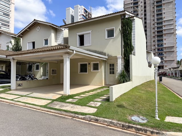 Foto do Casa - Casa no condomínio Condomínio Villa Campolim para venda com 3 quartos, sendo 3 suítes, 180m² | Lares e Andares Imóveis