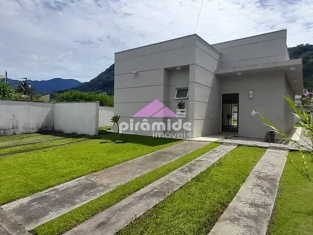 Casa com 360m² 3 quartos e 4 banheiros, à venda, no bairro Mar Verde em Caraguatatuba