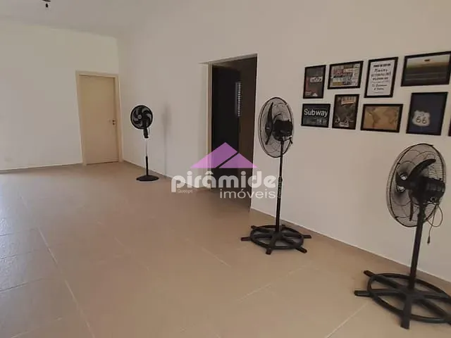 Casa com 360m² 3 quartos e 4 banheiros, à venda, no bairro Mar Verde em Caraguatatuba