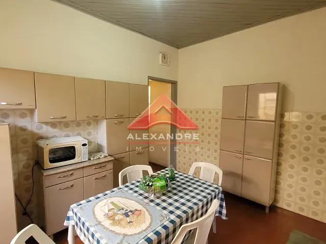 Casa com 357m² 2 quartos e 2 banheiros, à venda, no bairro Santana em São José dos Campos