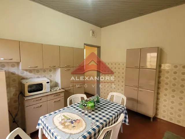 Casa com 357m² 2 quartos e 2 banheiros, à venda, no bairro Santana em São José dos Campos