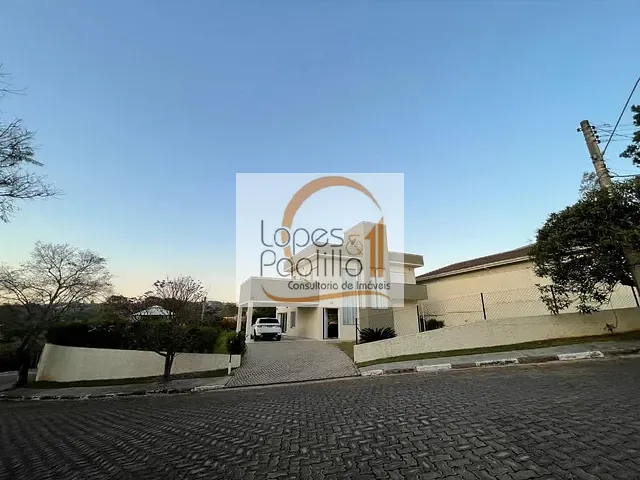 Casa com 784m² 3 quartos e 3 banheiros, à venda, no bairro Condomínio Parque das Garças II em Atibaia