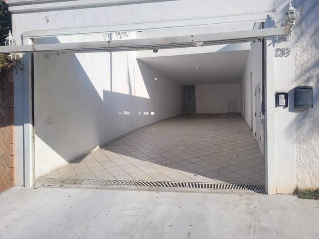 Casa com 462m² 3 quartos e 3 banheiros, à venda, no bairro Parque dos Príncipes em São Paulo