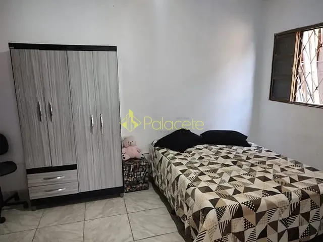 Casa com 440m² 2 quartos e 3 banheiros, à venda, no bairro Cidade Nova em Pindamonhangaba