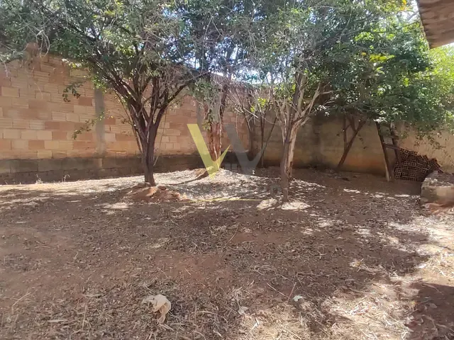 Casa com 300m² 3 quartos e 2 banheiros, à venda, no bairro Jibran El Hadj em Anápolis