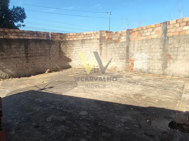 Casa com 300m² 3 quartos e 2 banheiros, à venda, no bairro Jibran El Hadj em Anápolis