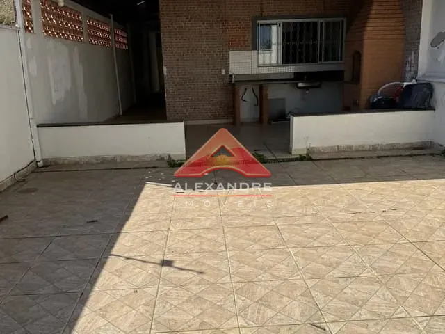 Casa com 156m² 3 quartos e 2 banheiros, à venda, no bairro Jardim Santa Luzia em São José dos Campos