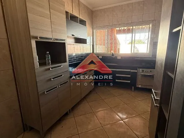 Casa com 156m² 3 quartos e 2 banheiros, à venda, no bairro Jardim Santa Luzia em São José dos Campos