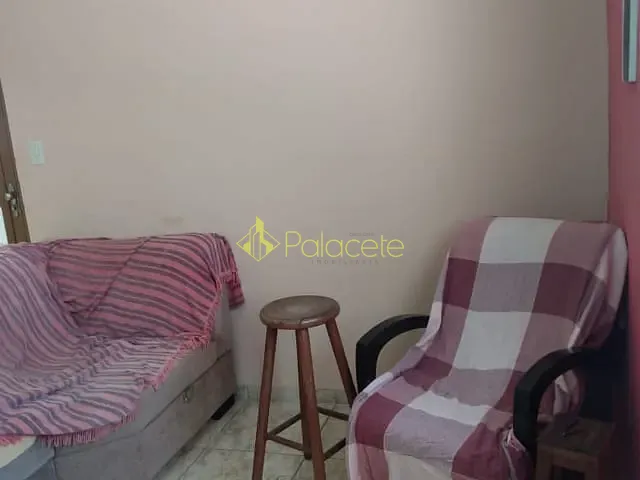 Casa com 125m² 2 quartos e 1 banheiro, à venda, no bairro São Gonçalo em Taubaté