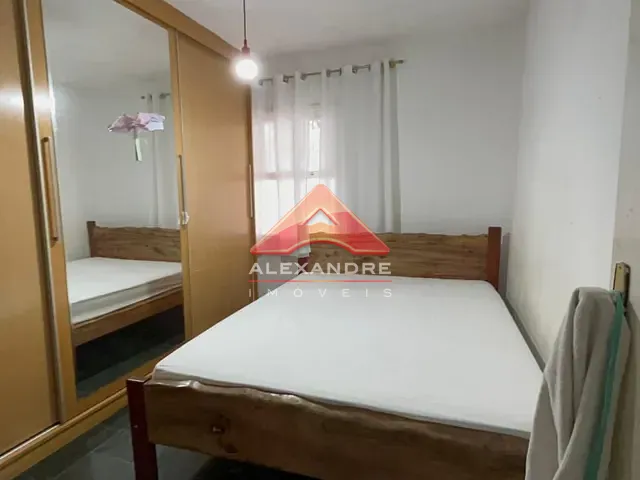 Casa com 250m² 3 quartos e 2 banheiros, à venda, no bairro Cidade Vista Verde em São José dos Campos