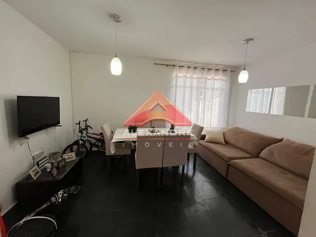 Casa com 250m² 3 quartos e 2 banheiros, à venda, no bairro Cidade Vista Verde em São José dos Campos