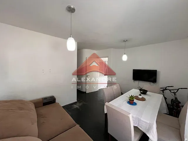 Casa com 250m² 3 quartos e 2 banheiros, à venda, no bairro Cidade Vista Verde em São José dos Campos