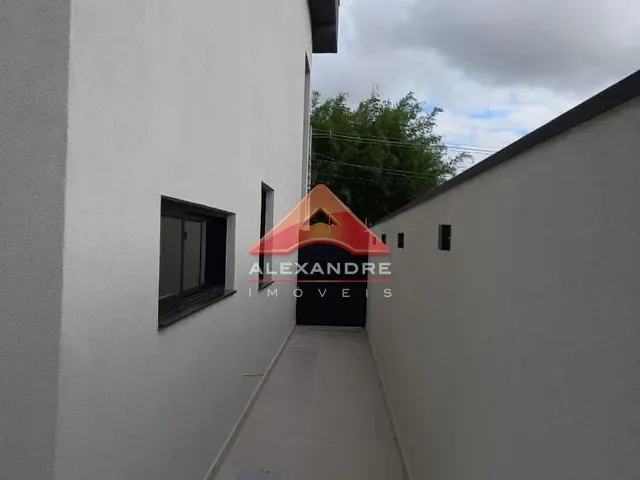 Casa com 250m² 4 quartos e 2 banheiros, à venda, no bairro Malibu em Caçapava