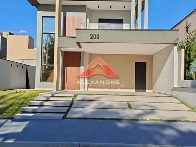 Casa com 250m² 4 quartos e 2 banheiros, à venda, no bairro Malibu em Caçapava