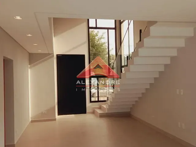 Casa com 250m² 4 quartos e 2 banheiros, à venda, no bairro Malibu em Caçapava
