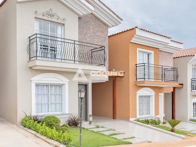 Casa com 132m² 3 quartos e 3 banheiros, à venda, no bairro Colônia Dona Luíza em Ponta Grossa