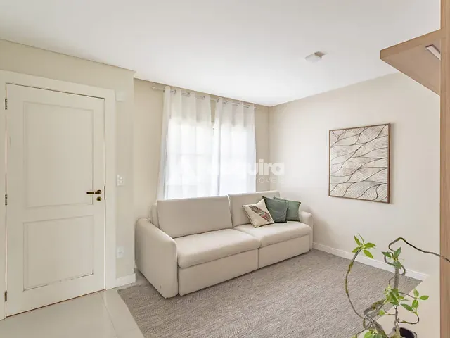Casa com 132m² 3 quartos e 3 banheiros, à venda, no bairro Colônia Dona Luíza em Ponta Grossa