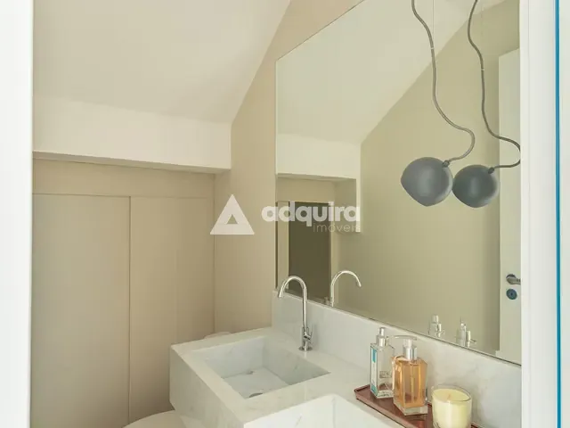 Casa com 132m² 3 quartos e 3 banheiros, à venda, no bairro Colônia Dona Luíza em Ponta Grossa