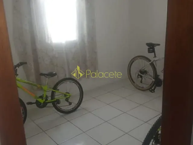 Casa com 150m² 2 quartos e 1 banheiro, à venda, no bairro Vila São João em Pindamonhangaba