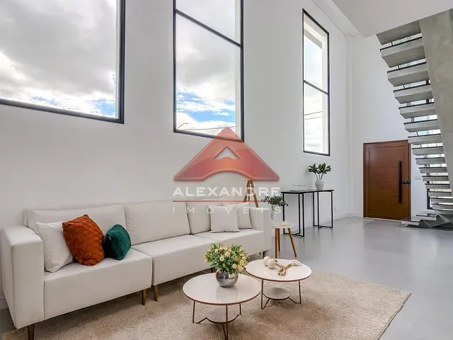 Casa com 250m² 3 quartos e 1 banheiro, à venda, no bairro Jardim das Flores em São José dos Campos