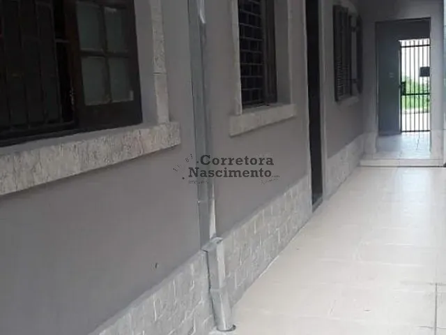 Casa com 190m², à venda, no bairro Jardim Emilia em Jacareí