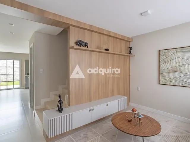 Casa com 132m² 3 quartos e 3 banheiros, à venda, no bairro Colônia Dona Luíza em Ponta Grossa