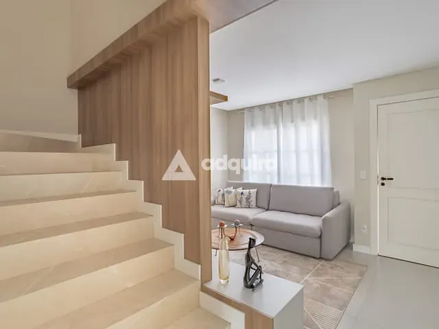 Casa com 132m² 3 quartos e 3 banheiros, à venda, no bairro Colônia Dona Luíza em Ponta Grossa