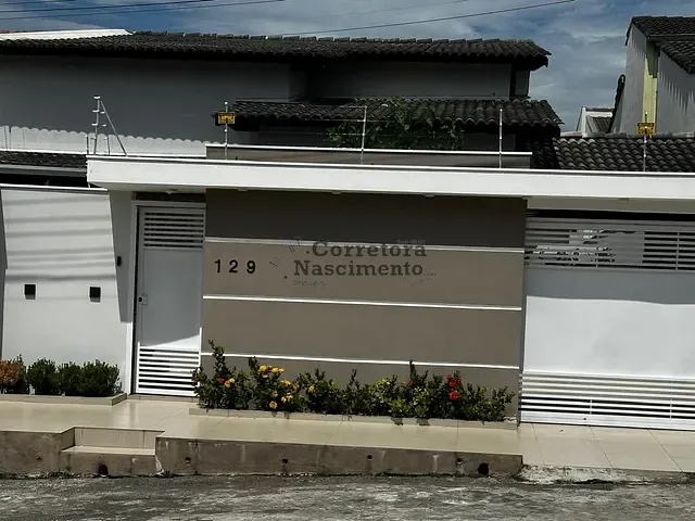 Casa com 345m² 5 quartos e 5 banheiros, à venda, no bairro Jardim America em Jacareí