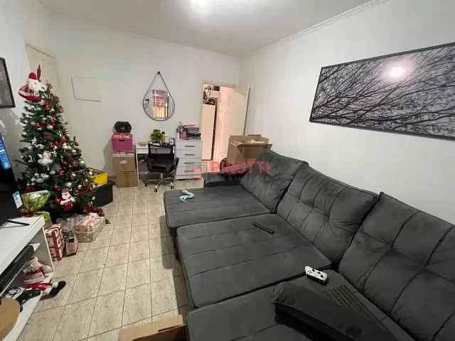 Casa 2 quartos e 1 banheiro, à venda, no bairro Alves Dias em São Bernardo do Campo