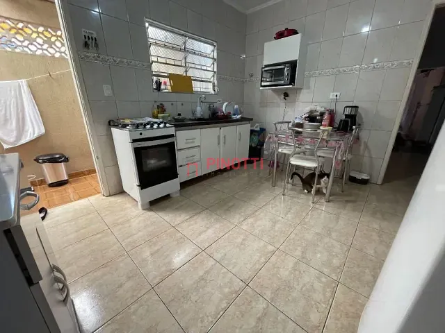 Casa 2 quartos e 1 banheiro, à venda, no bairro Alves Dias em São Bernardo do Campo