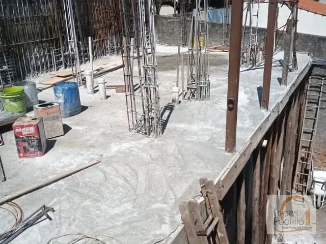 Casa com 300m² 3 quartos e 1 banheiro, à venda, no bairro Jardim América em Atibaia